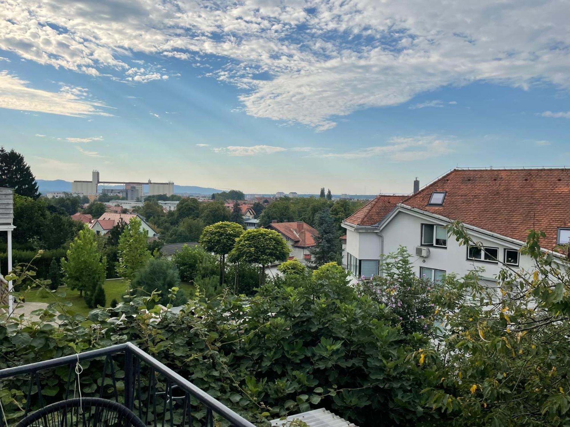 Janko's House Apartment