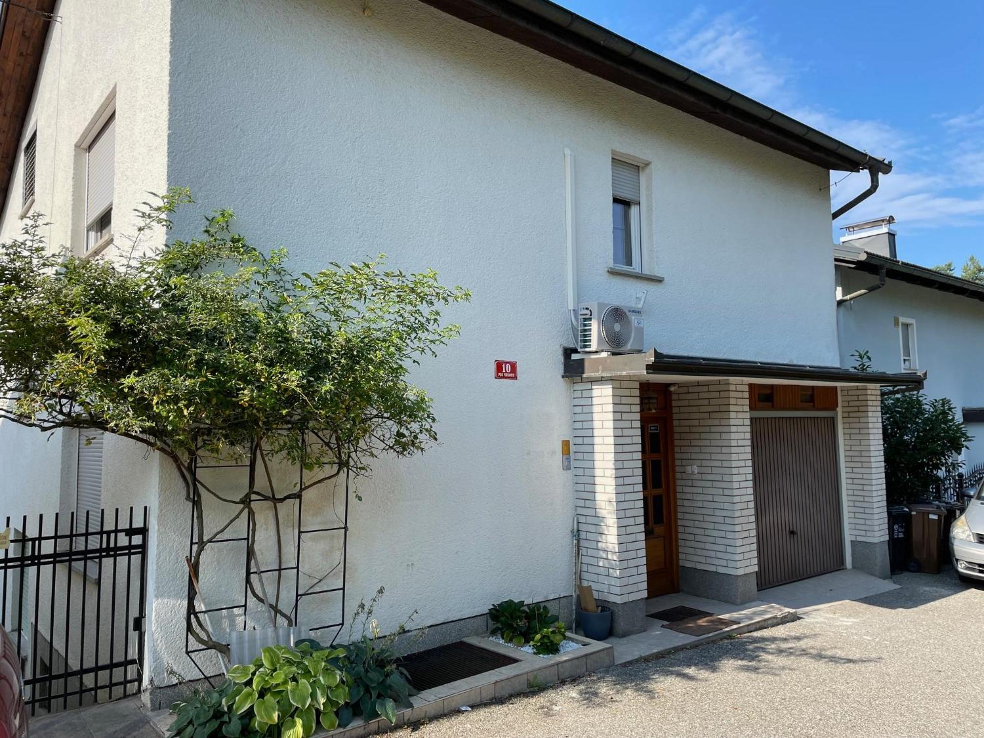 Janko's House Apartment